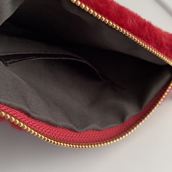 Twig & Arrow Duo Wristlet Red - Picture 4 of 5